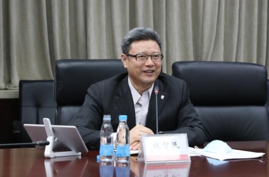 錢智民拜訪中國(guó)建材黨委書記、董事長(zhǎng)周育先