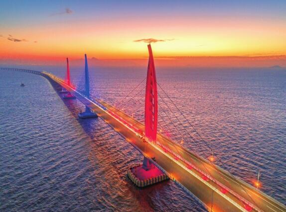 南方電網(wǎng)公司釋放改革能量 為“六穩(wěn)”“六?！痹鰟恿? width=