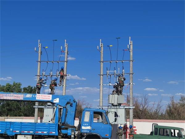 阿拉善電業(yè)局烏力吉供電分局 戍守邊防，電力護航