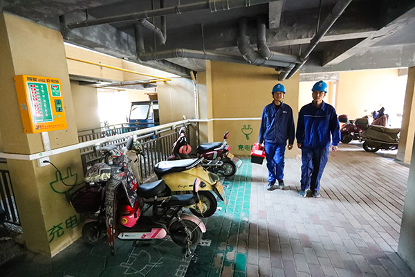 “小電驢”充電更安全了！寧?？h24393個(gè)充電接口完成升級(jí)改造