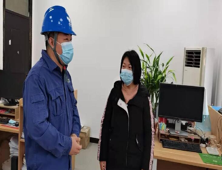 國網(wǎng)城固供電公司：走訪小微企業(yè)，當(dāng)好“電管家”