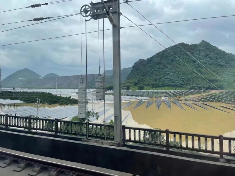 地面電站秒變漂浮電站，又一光伏電站被水淹！