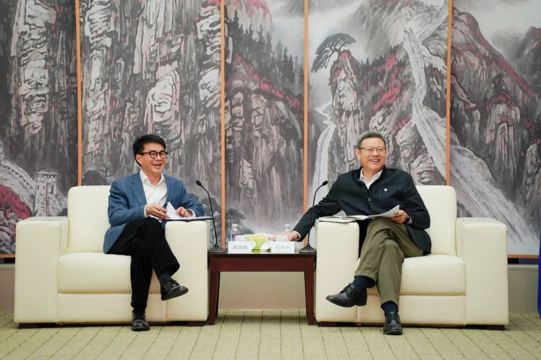 國家電投黨組書記、董事長錢智民會見申能集團黨委書記、董事長黃迪南