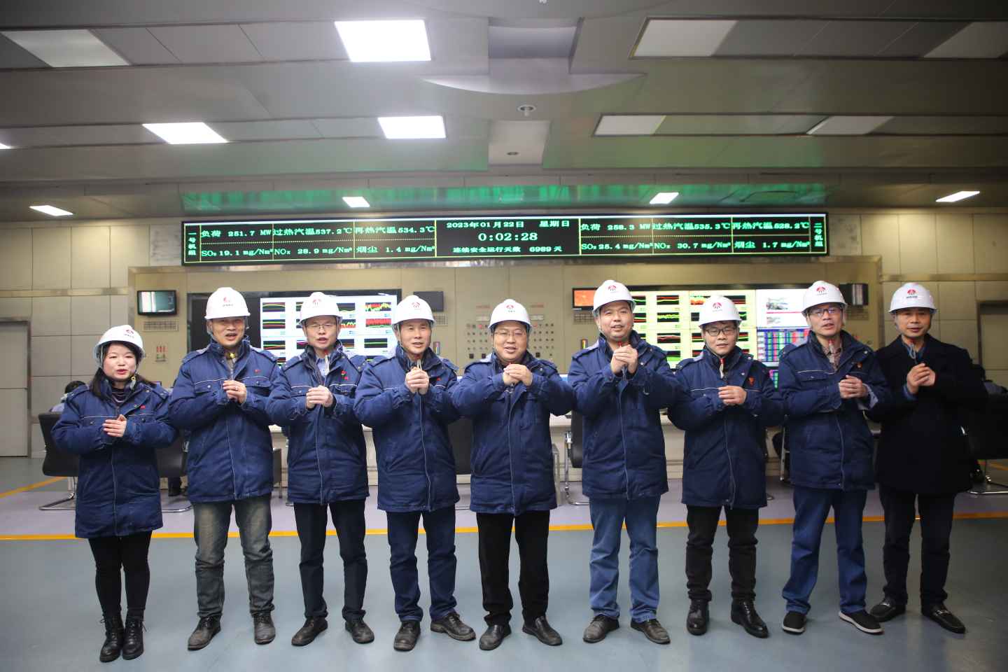 陜煤石電除夕慰問送溫暖，崗位堅(jiān)守幸?！巴谩保╰oo）