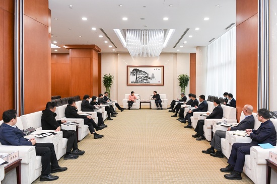 華能集團總經(jīng)理、黨組副書記鄧建玲會見常州市市長盛蕾