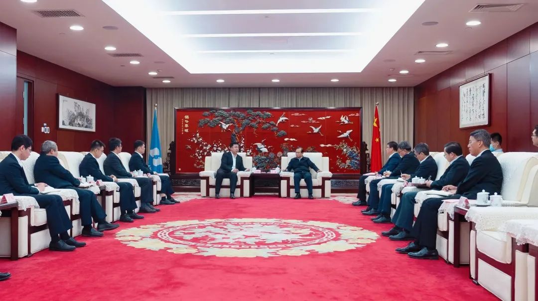 華電集團黨組書記、董事長江毅會見海博思創(chuàng)董事長、總經(jīng)理張劍輝