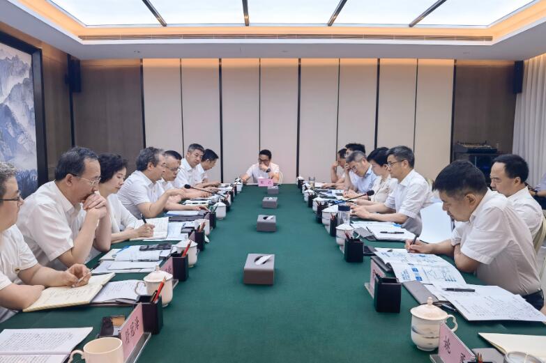 中國能建副總經(jīng)理吳云與襄陽市委副書記、市長王太暉會談