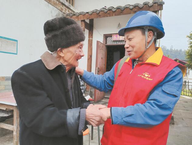 鄭先朝：客戶(hù)說(shuō)“有他在，我們用電放心”
