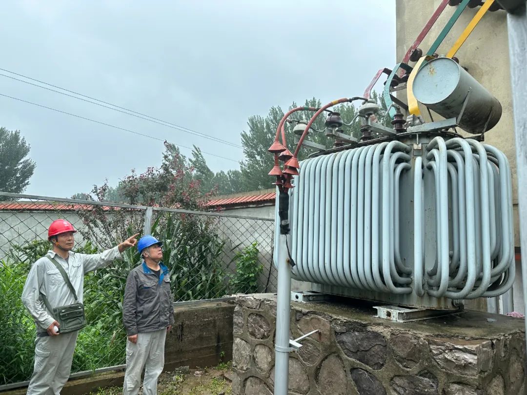 國網(wǎng)玉田縣供電公司：迎戰(zhàn)“杜蘇芮”，筑牢供電保障“堤壩”