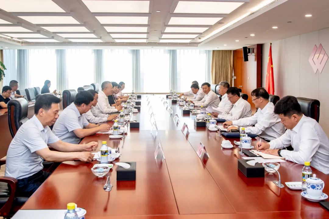 國家能源集團黨組書記、董事長劉國躍會見包頭市委副書記、市長張銳