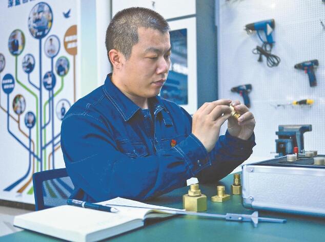何龍：扎根北疆9年，他找到了自己的位置