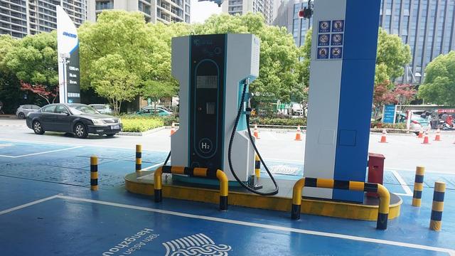 加快培育氫燃料電池汽車產(chǎn)業(yè)，浙江超前布局加氫站建設(shè)