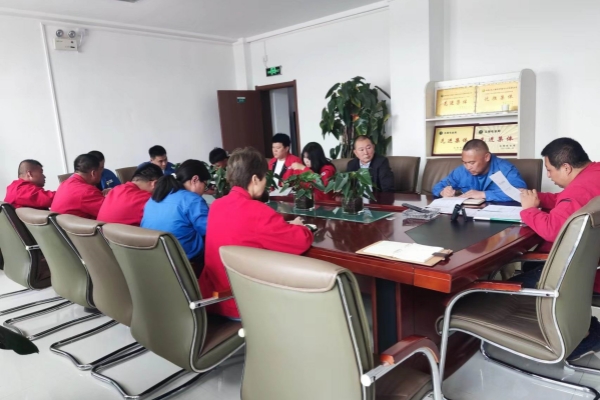內(nèi)蒙古電力集團烏海千里山供電公司：對標新細則，完成班組定級工作