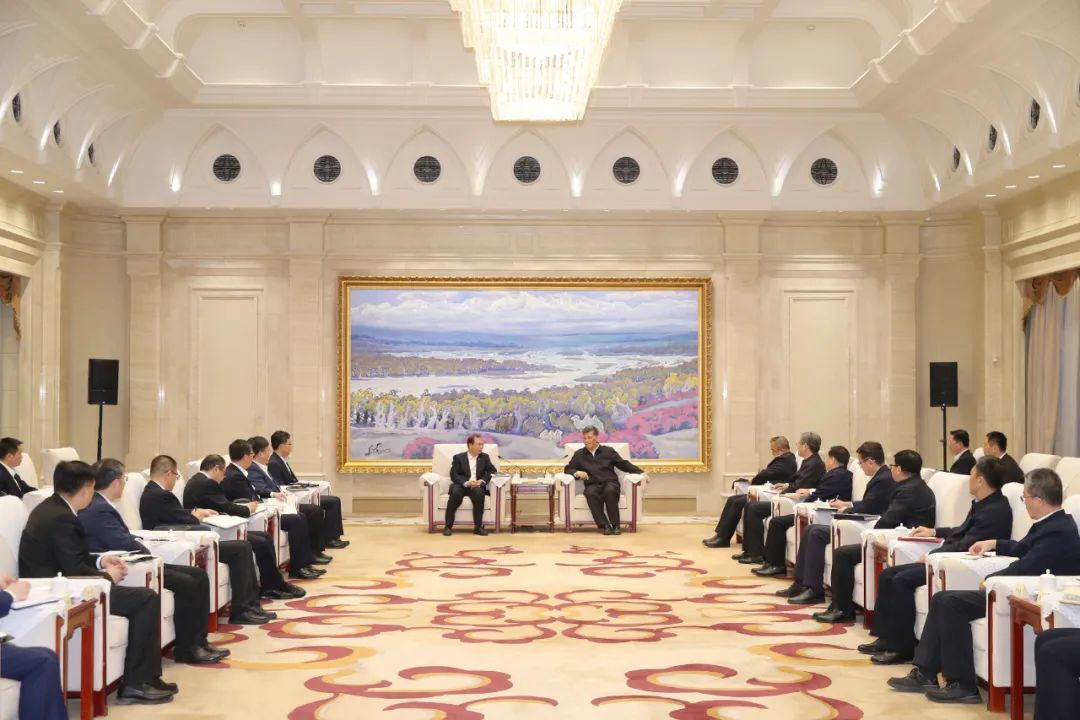 華電集團(tuán)黨組書記、董事長江毅拜會新疆維吾爾自治區(qū)主要領(lǐng)導(dǎo)