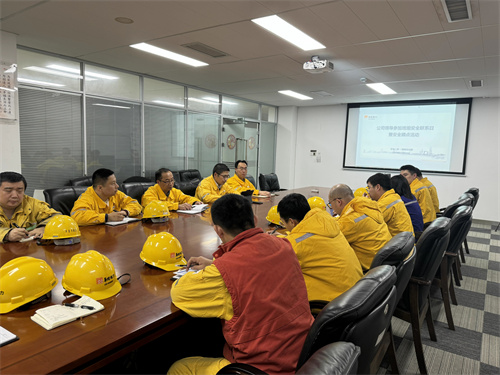 華潤電力南京公司黨委委員、副總經(jīng)理陳超虎參加一期戊值安全聯(lián)系日暨安全蹲點活動