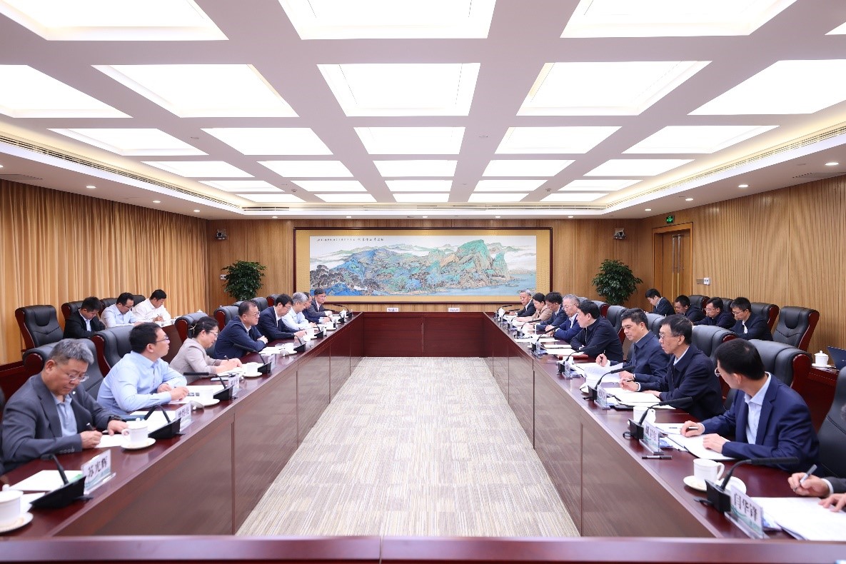西安交通大學(xué)黨委書記盧建軍、校長張立群赴國家電網(wǎng)座談交流