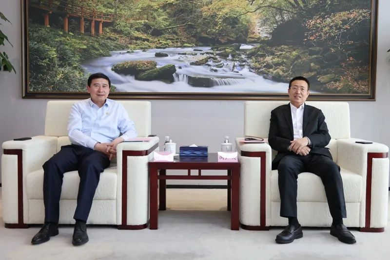 陜煤集團黨委書記、董事長張文琪會見中鐵十八局集團黨委書記、董事長閆廣天一行