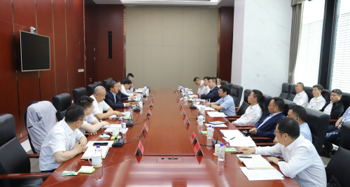 中國電建黨委常委、副總經(jīng)理劉源源與晉能控股集團黨委書記、董事長李國彪舉行會談