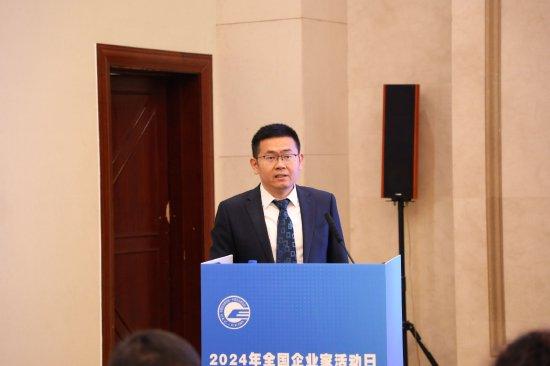 2023年中國(guó)新能源汽車銷量達(dá)950萬輛，在新能源汽車領(lǐng)域全球領(lǐng)先