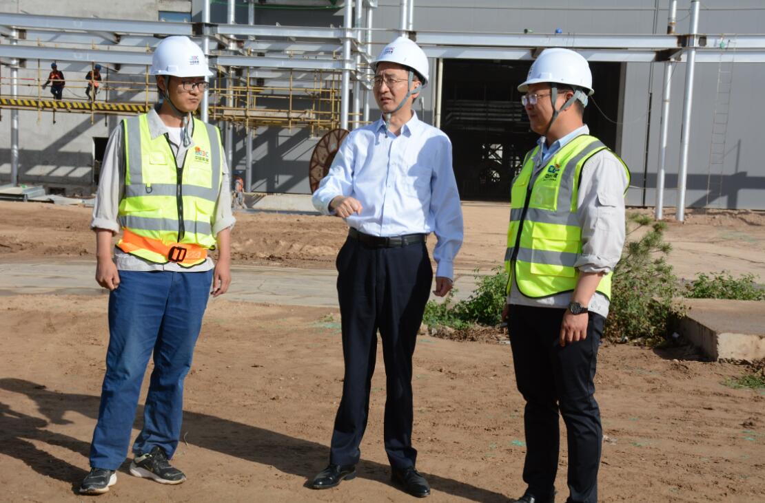 中國能建建筑集團(tuán)黨委委員、副總經(jīng)理汪公河到正寧百萬項(xiàng)目調(diào)研指導(dǎo)