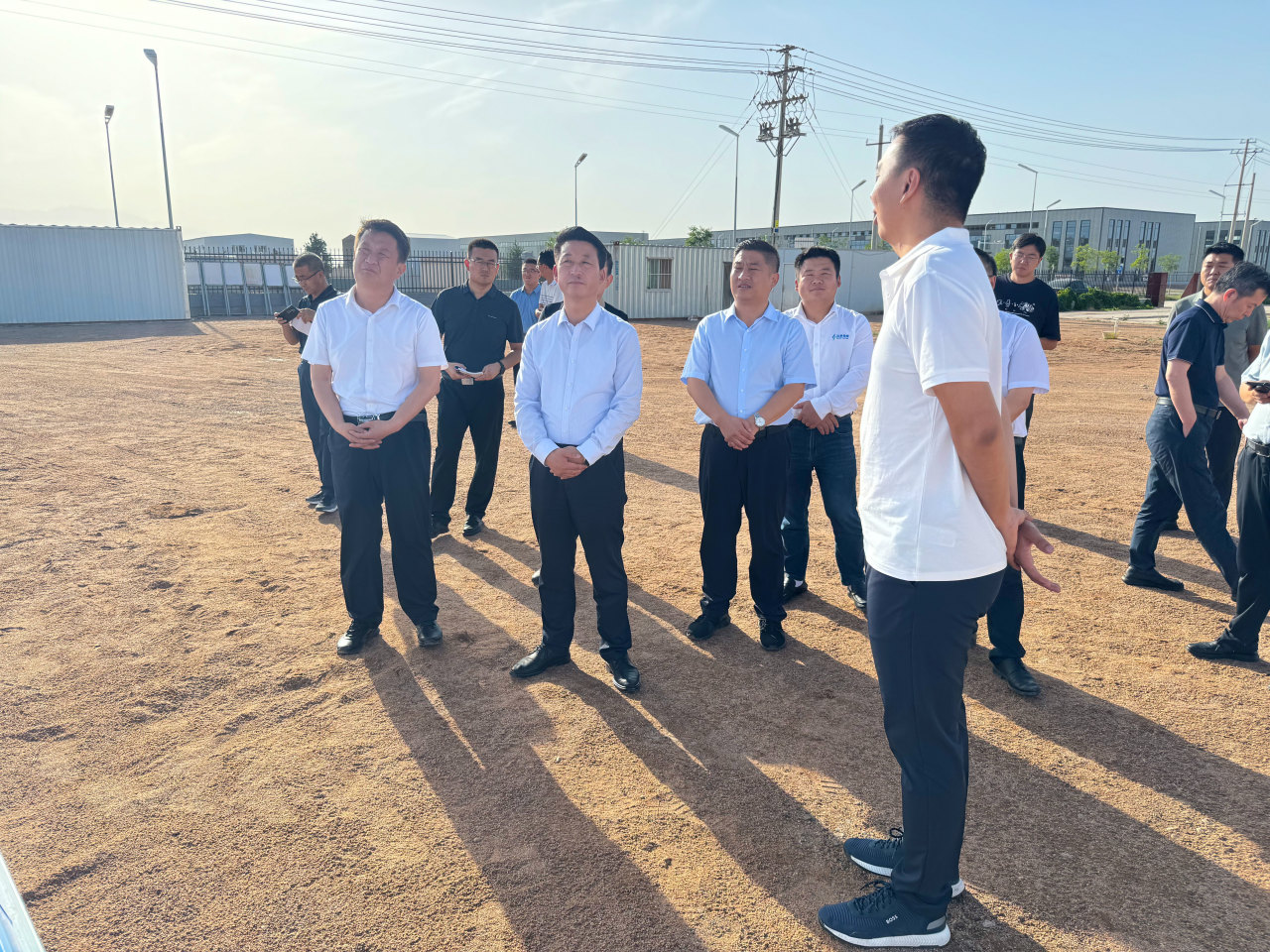金昌市委副書記，市政府黨組書記王琳璽調(diào)研金昌致信儲能生產(chǎn)基地