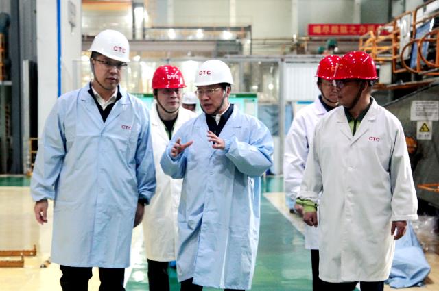 中國電氣裝備黨委書記、董事長李洪鳳赴浙江盛達、恒馳電氣、西電常變、常州東智調研
