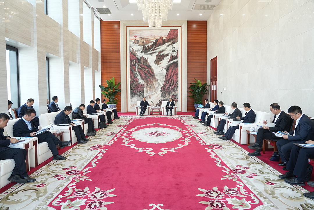 中國能建黨委書記、董事長宋海良與山西省委常委、大同市委書記盧東亮?xí)? width=
