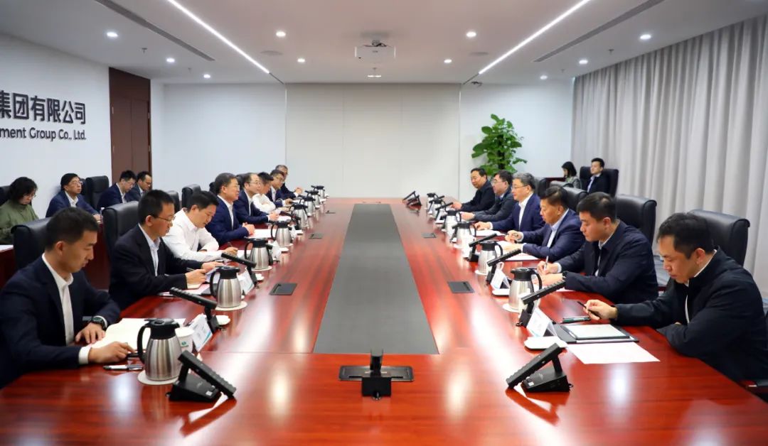 中國電氣裝備黨委書記、董事長李洪鳳會見濟南市委副書記、市長于海田