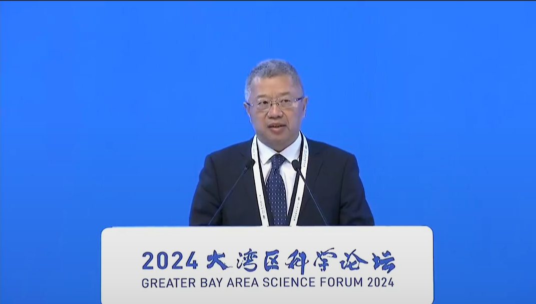中國聯(lián)通總經(jīng)理簡(jiǎn)勤：2030年，全球通用算力增長10倍，智算算力增長千倍