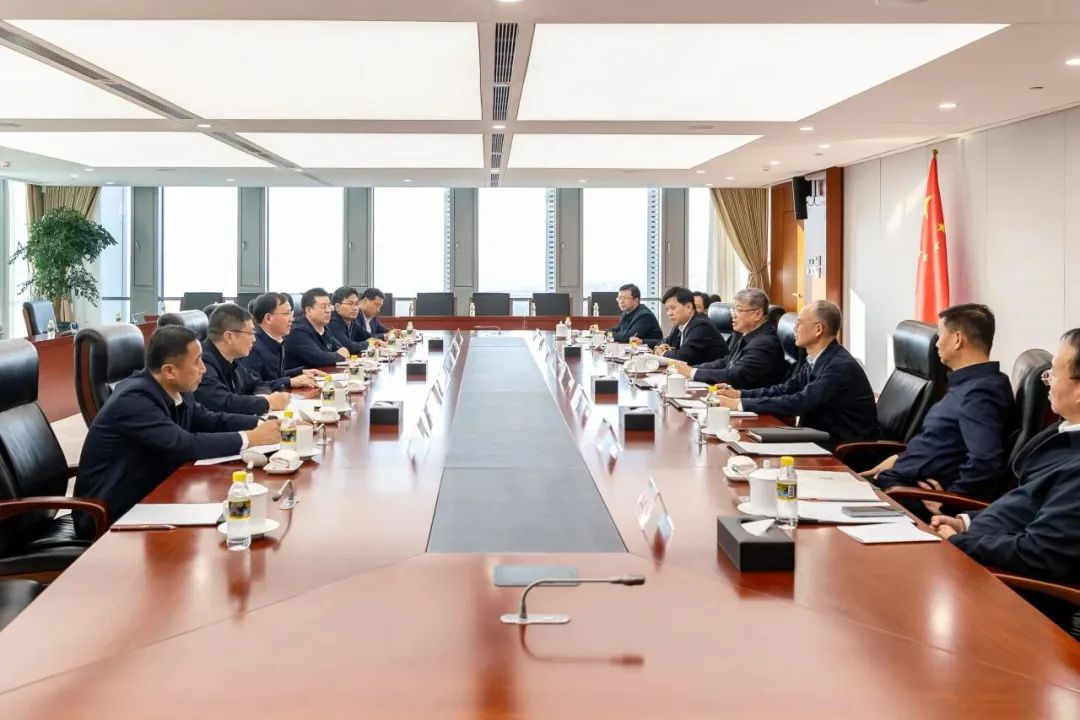 國家能源集團(tuán)黨組書記、董事長劉國躍與中國大唐黨組副書記、總經(jīng)理張傳江會(huì)談