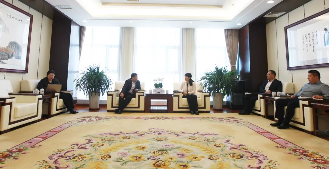國家電投新疆公司張瑋、李國儉會見塔城地區(qū)發(fā)改委黨組書記劉沖
