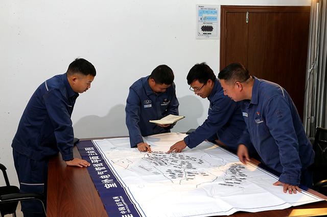貴州興義供電局研發(fā)“智電擎鋒”機(jī)器人，實(shí)現(xiàn)營(yíng)配協(xié)同新突破