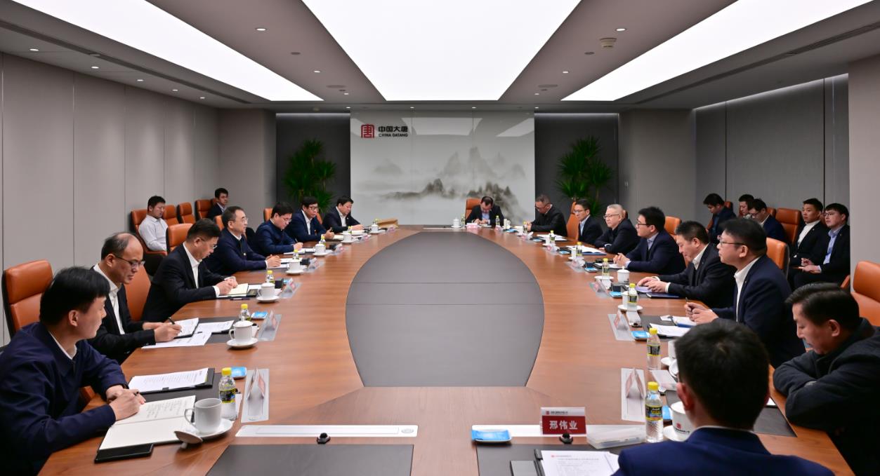大唐集團(tuán)黨組書記、董事長鄒磊與上海電氣黨委書記、董事長吳磊會(huì)談