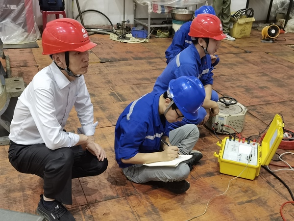 【新春走基層】匠心守護(hù)設(shè)備安，確保電力暢無(wú)憂