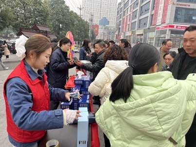 貴州遵義正安供電局：供電送祝福，情暖返鄉(xiāng)路