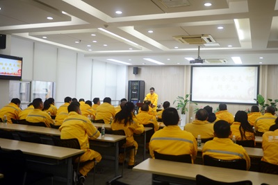 華潤(rùn)南京公司檢修公司黨支部開(kāi)展黨員大會(huì)、支委會(huì)以及3月份主題黨日活動(dòng)